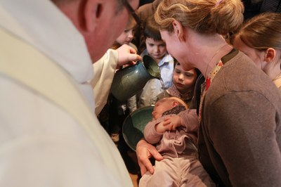 Baptême d'un bébé à Mouvaux